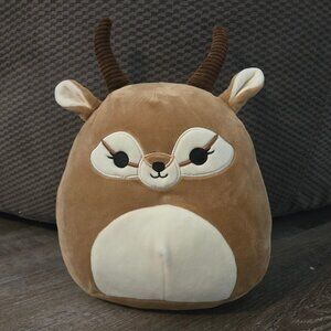 Squishmallows 10-inch Adila The Antelope